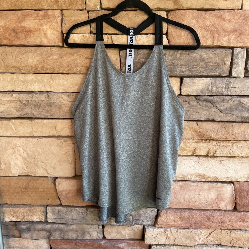 Nike heather gray black strap Active tank top Women Large EUC